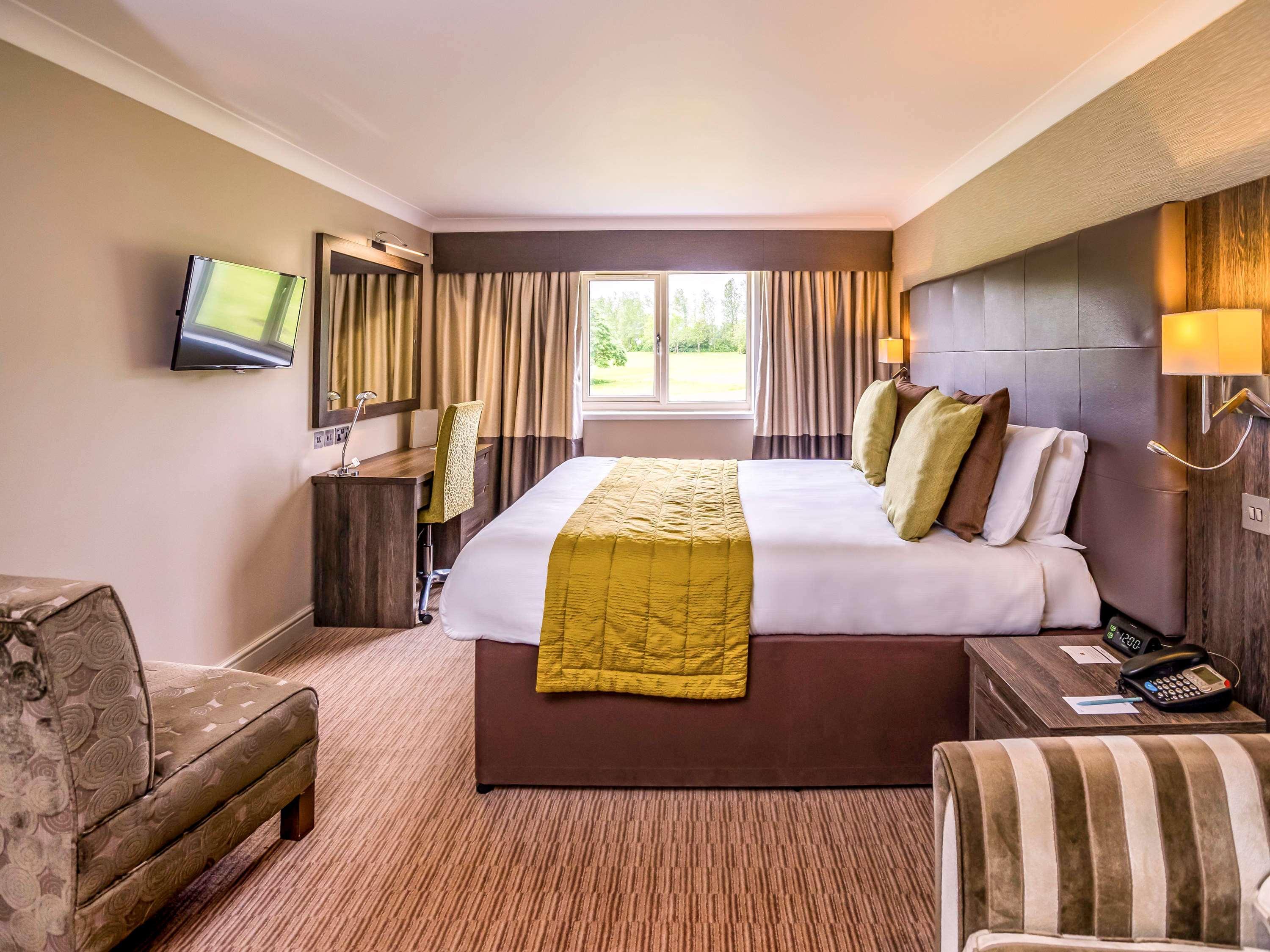 Mercure Milton Keynes Hotel Экстерьер фото
