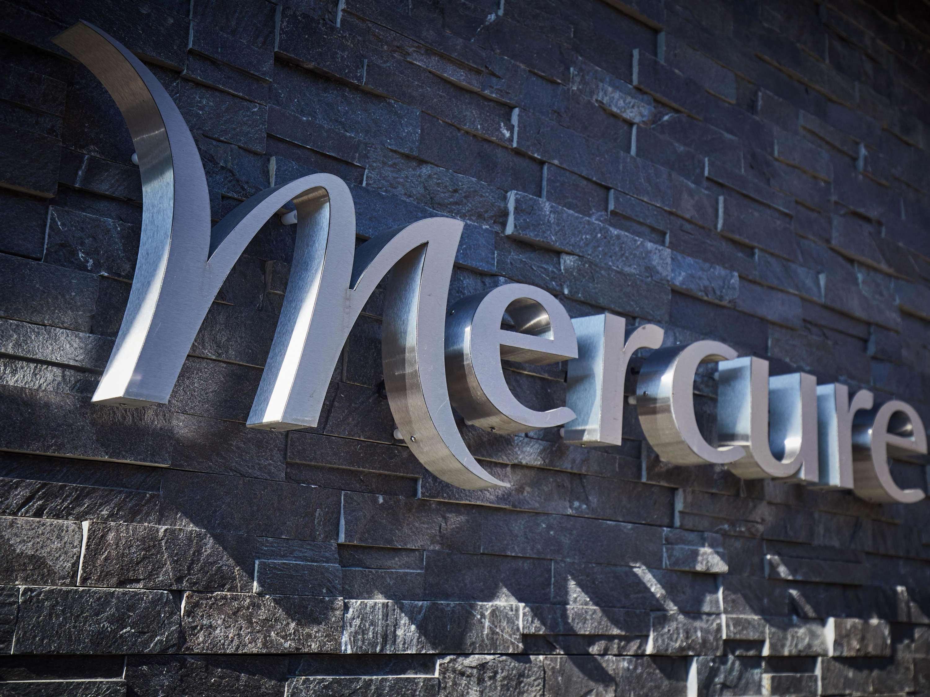 Mercure Milton Keynes Hotel Экстерьер фото