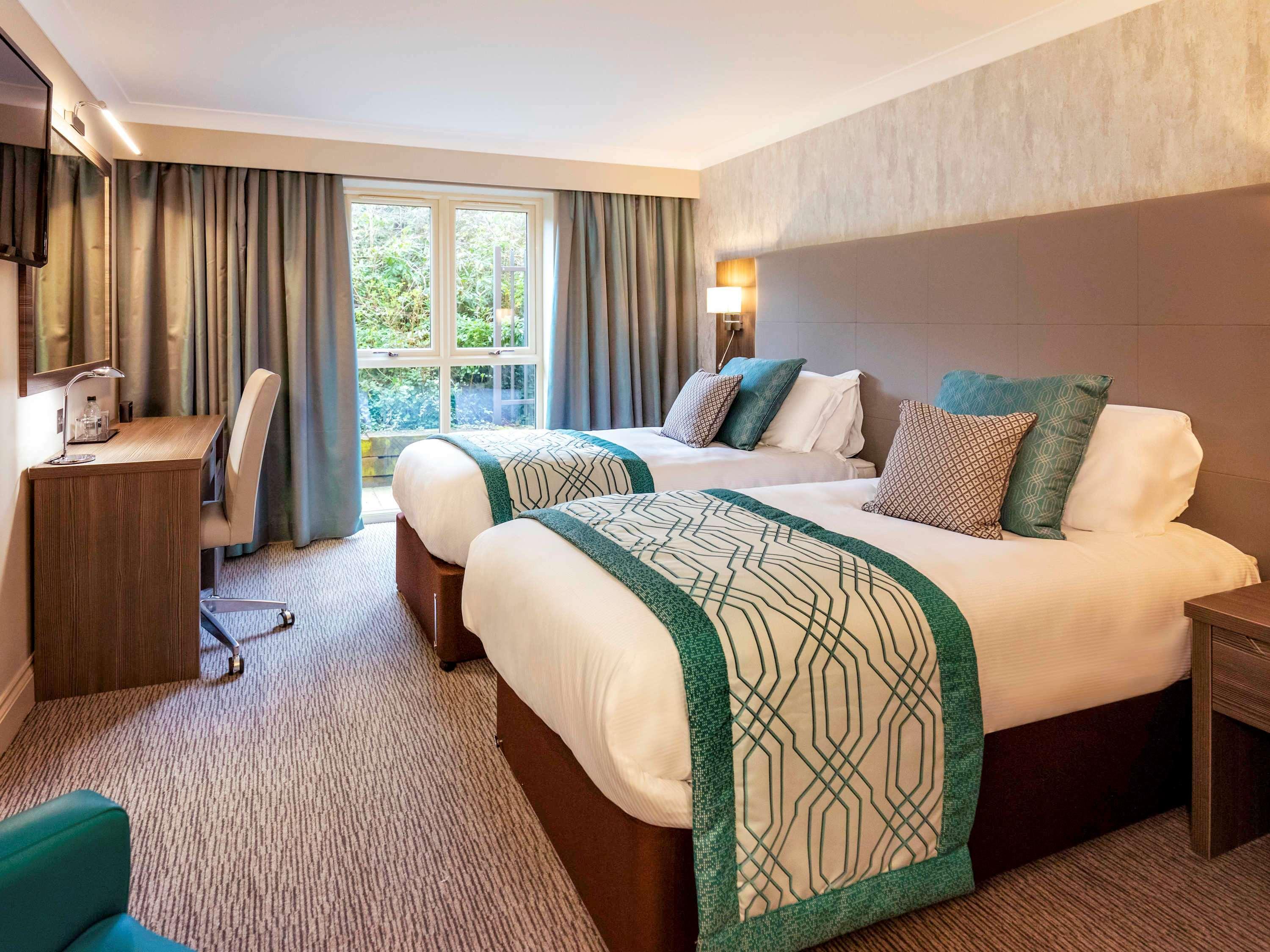 Mercure Milton Keynes Hotel Экстерьер фото