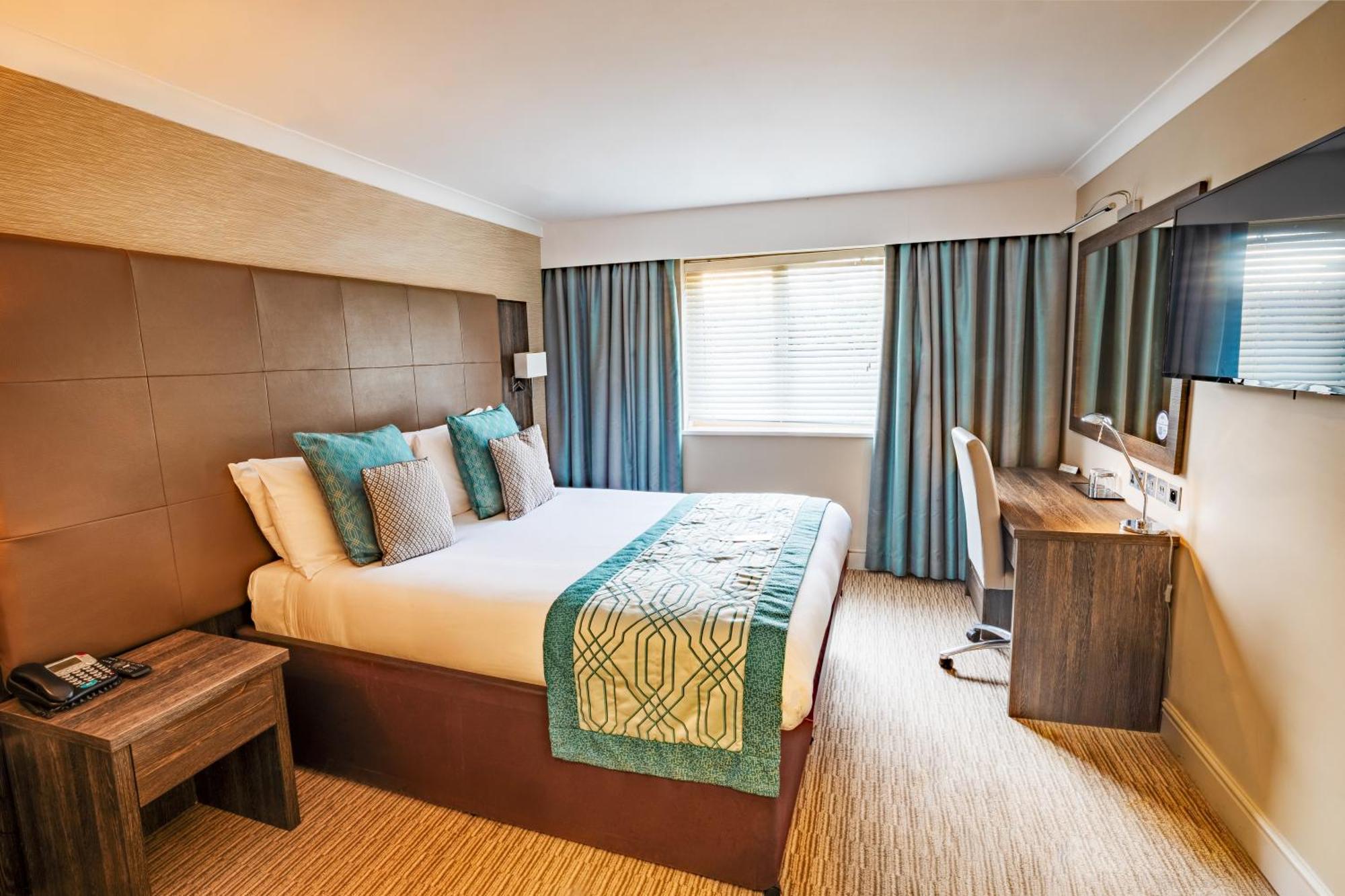Mercure Milton Keynes Hotel Экстерьер фото