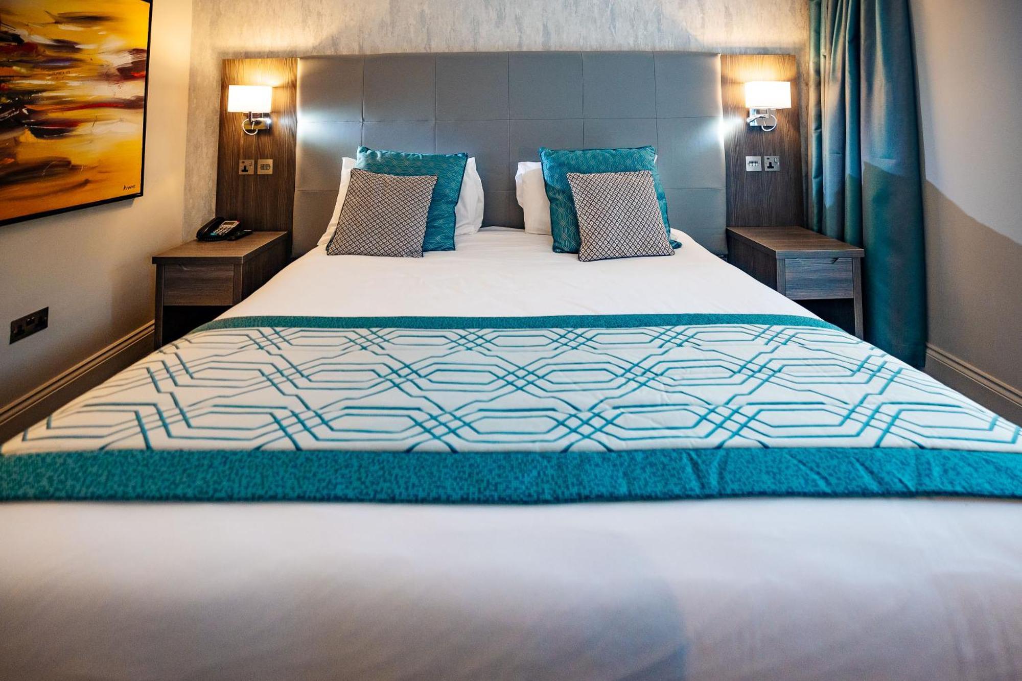 Mercure Milton Keynes Hotel Экстерьер фото